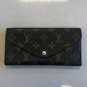 Louis Vuitton monogram Josephine wallet in blue